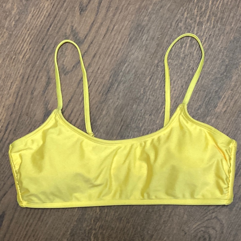 🎉5 for 10🎉New Xhileration Yellow Bikini Top     Size XL